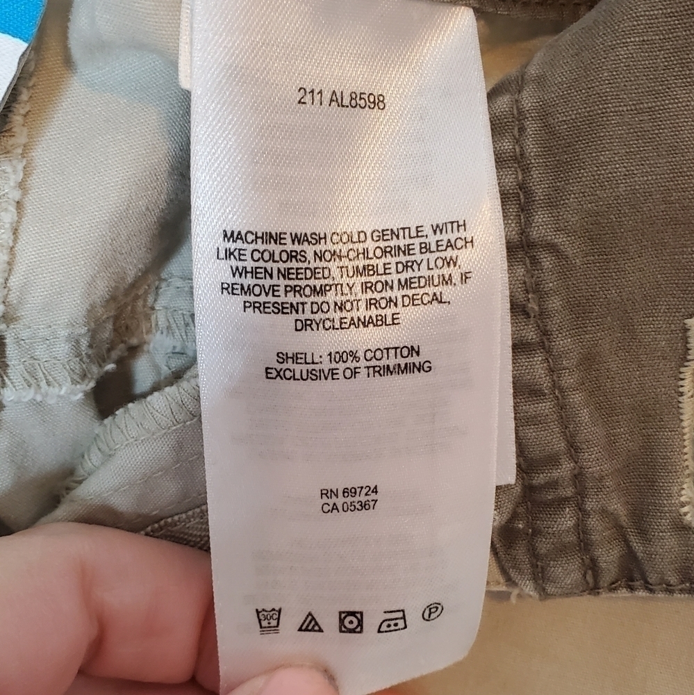 Columbia Cropped Khaki Outdoor Pant in Size 8 GUC 100% Cotton - Picture 4 of 4
